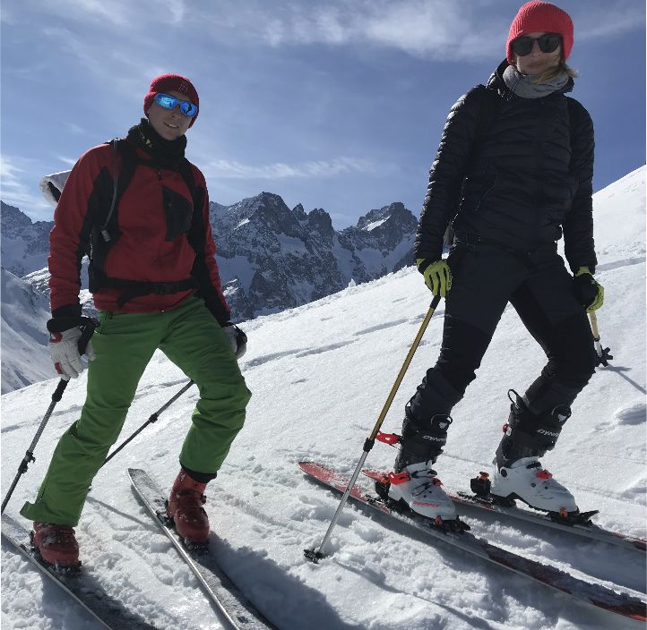 se perfectionner en ski en station pour la randonnee et le hors pistes avec un guide
